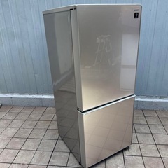 SHARP プラズマクラスター搭載冷蔵庫 137Lガラストップつけかえドアの画像