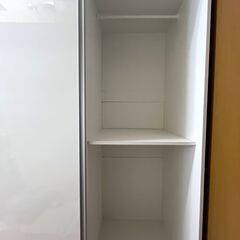 受渡し予定者あり！　【超美品】ディノス　光沢仕上げ引き戸ロッカー　幅120cmの画像