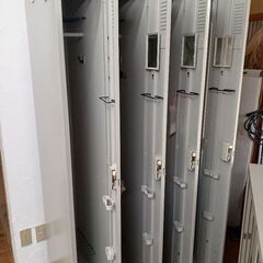 PLUS　４人用ロッカーの画像
