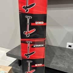 キッズキックボード　黒　１つ　新品未使用の画像