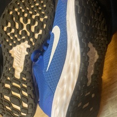 Nike 青 ランニングシューズ　23cm　小学生　男子　靴の画像
