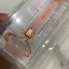 新品天然石ローズクォーツ　フェイスローラーの画像