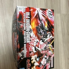 ② hgユニコーンガンダム(デストロイモード)&νガンダム