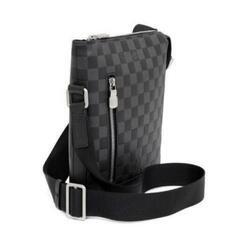 週末限定お値下げ‼️非常に入手困難‼️【日本完売  ルイヴィトン ショルダーバッグ】男女兼用•正規品の画像