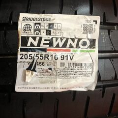 【新品】BS BRIDGESTONE NEWNO 205/55R16 91V 16インチ 夏タイヤ 4本 23年製 カローラスポーツ プレマシー オーリス等　(VTF031)の画像