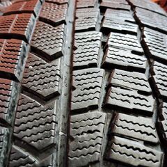 DUNLOP WINTER MAXX WM02 205/60R16 16インチ スタッドレス 4本 20～21年製 バリ溝 ステップワゴン ヴォクシー ノア等　(KTO290) の画像