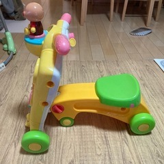アンパンマンの三輪車の画像