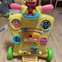 アンパンマンの三輪車の画像