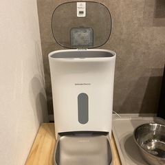 うちの子エレクトリック　カリカリマシーンV2 自動給餌器の画像