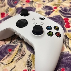 xbox series s 512GB本体 コントローラー付きの画像