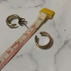 ゴールド　イヤーカフ　ピアス片耳　セットの画像