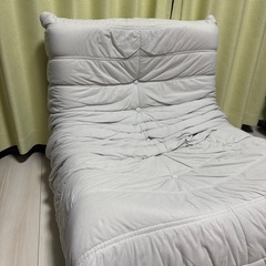 【ほぼ未使用／浦安市／配送無料】北欧風1人掛けソファー