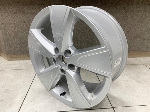 ボルボ純正　XC40　7.5J×17　5H108　ET50.5　VOLVO　XC40純正　安心のバランサーチェック済み