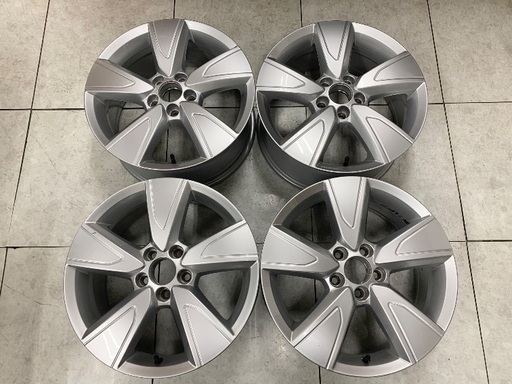 ボルボ純正　XC40　7.5J×17　5H108　ET50.5　VOLVO　XC40純正　安心のバランサーチェック済み