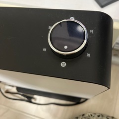 ヤマゼン加湿ファンヒーター　コンパクトサイズの画像