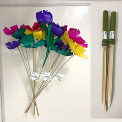 無料　お供え花 彼岸花セットと竹製花立て2本