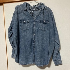 長袖シャツ