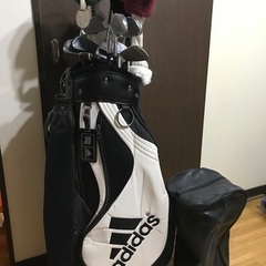 ゴルフクラブ（練習器具も一緒にどうぞ）