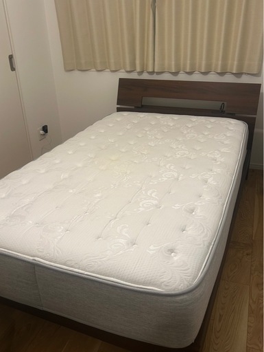 【寝心地抜群】ニトリ　セミダブルマットレス (Nスリープ Comfort)及びベットフレーム