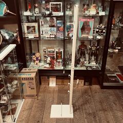 dyson コードレスクリーナー専用スタンド（ホワイト）の画像