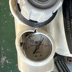日立工機　エアコンプレッサーの画像