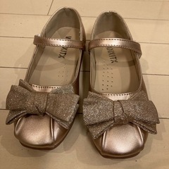 子供　キッズ　発表会用シューズの画像