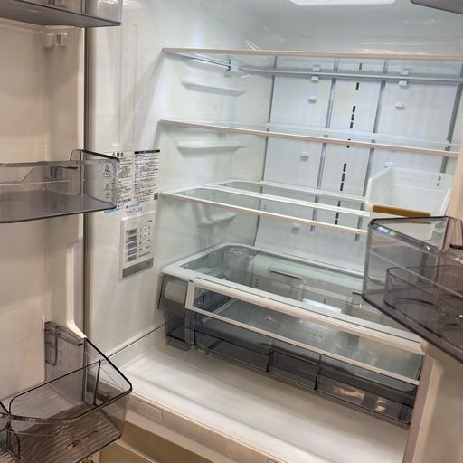 2022年東芝製６ドア冷蔵庫（ガラス扉）　運送・設置まで致します。 2022年東芝製6ドア冷蔵庫（ガラス扉） 運送・設置まで致します。 2022