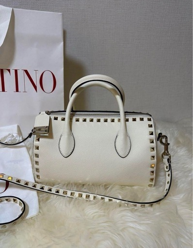 VALENTINO ショルダーバック　ハンドバック　新品未使用　伊勢丹　正規品