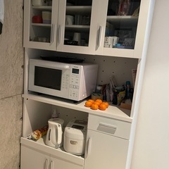 Amazonの食器棚