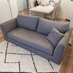 4月5日のお渡し希望　3人用ソファ　ニトリの画像