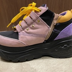 YOSUKE/ヨースケ🥾メッチャ可愛い!厚底スニーカーの画像