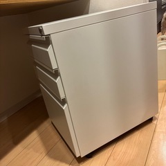 デスクキャビネット　鍵付き　キャスター付きの画像