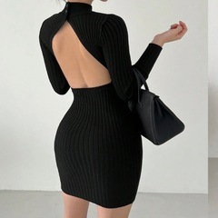 背中セクシータイトミニワンピース タートルネックニットワンピの画像