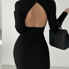 背中セクシータイトミニワンピース タートルネックニットワンピの画像