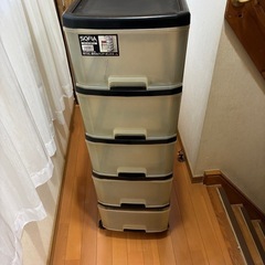 プラスチック製5段引き出しタンス