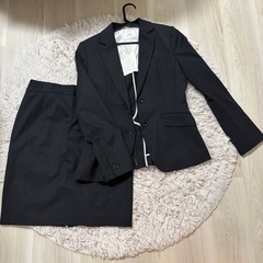 レディース　スーツ　リクルートスーツ　9号