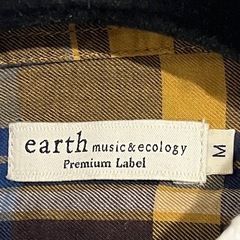 earth music&ecology チェック柄長袖シャツ M レディースの画像