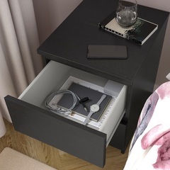 IKEA MALM 袖机　ナイトスタンド　収納　棚の画像