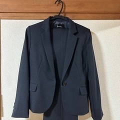 【3/20処分予定】無料：パンツスーツ