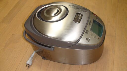 炊飯器★ZOJIRUSHI　NJ-SV10★5.5合炊き