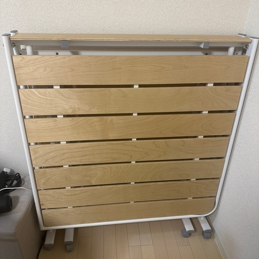 折りたたみベッドフレーム