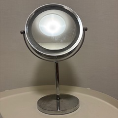 LEDライト付き円形卓上ミラー