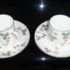 WEDGWOOD　ウェッジウッド★カップ&ソーサー★WILD STRAWBERRY★外箱付★新品未使用の画像