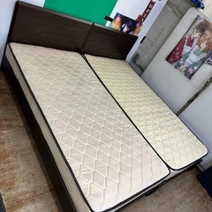 ベッドキングサイズ