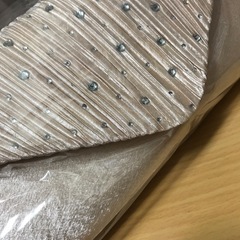 上品なビーズ装飾クラッチバッグの画像