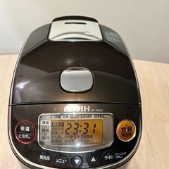 大幅値引き！！ZOJIRUSHI（象印）3合炊き