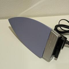 Panasonic衣類アイロンドライアイロン軽量NI-A66-K新品未使用　の画像