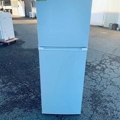 YAMADA ノンフロン冷凍冷蔵庫　YRZ-F23G1