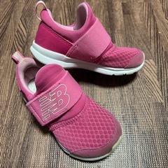 NB ニューバランス の画像
