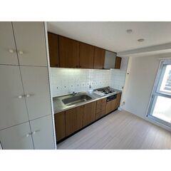 MK💞初月賃料無料✨敷金ゼロ✨礼金ゼロ✨仲介手数料ゼロ✨3LDK+S(納戸)♪最上階の角部屋🌟 − 千葉県